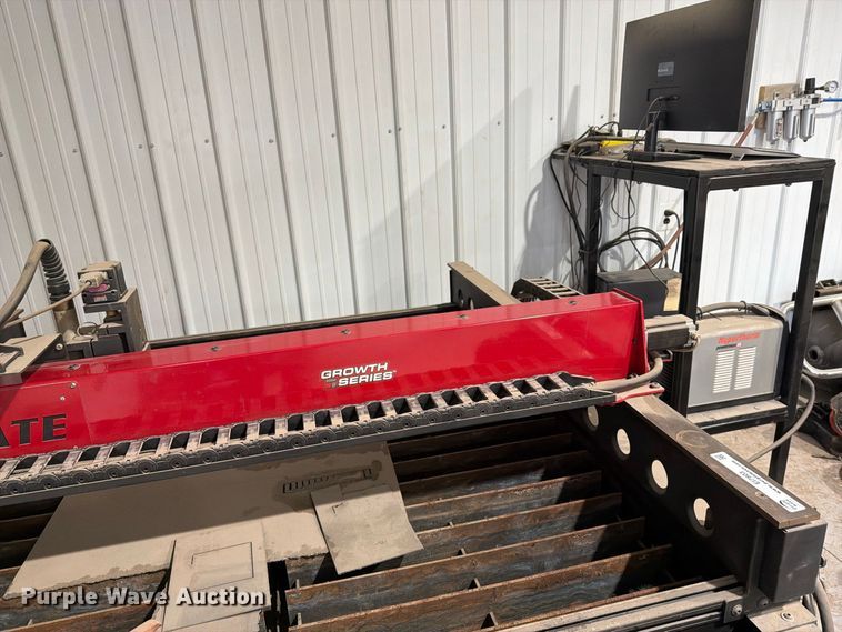 image for item EI7803 Lincoln Torchmate 4x4 plasma cutting table and plasma cutter  