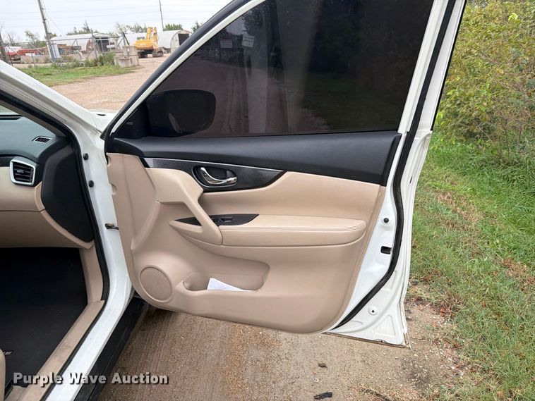 image for item EI7826 2015 Nissan Rogue SUV