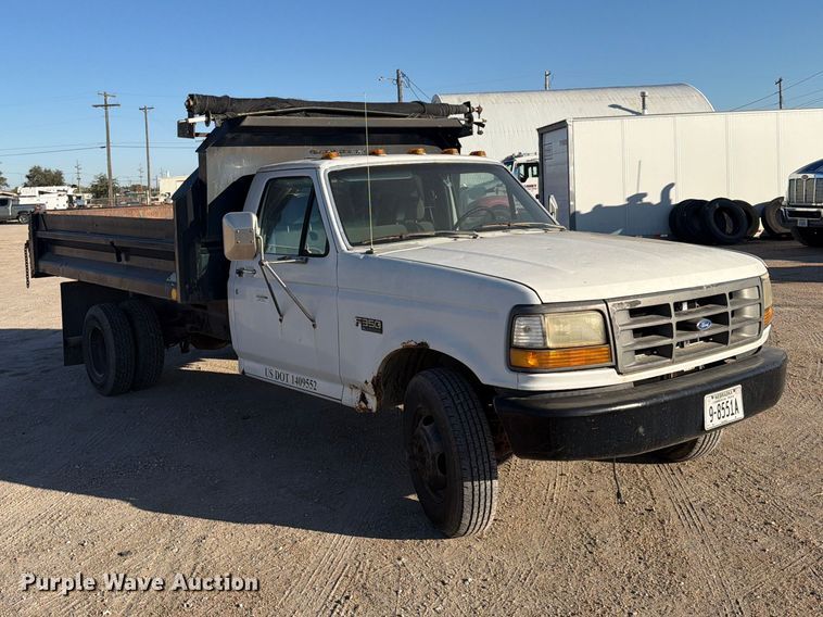 image for item EI7847 1993 Ford F-350 dump bed pickup truck