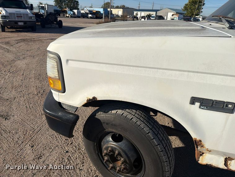 image for item EI7847 1993 Ford F-350 dump bed pickup truck