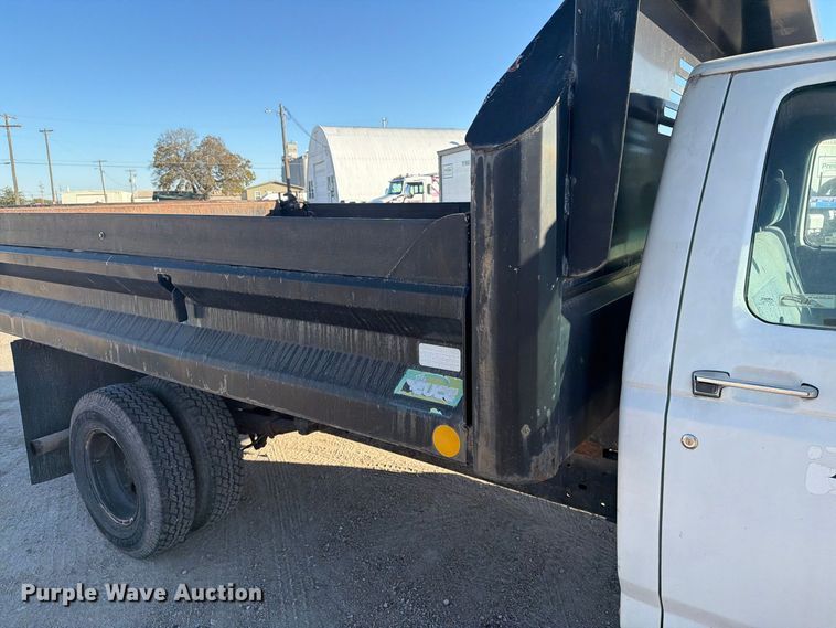 image for item EI7847 1993 Ford F-350 dump bed pickup truck