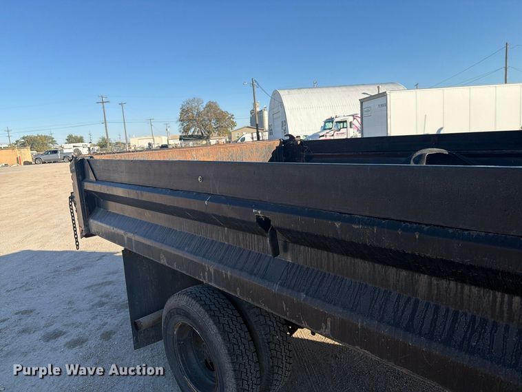 image for item EI7847 1993 Ford F-350 dump bed pickup truck