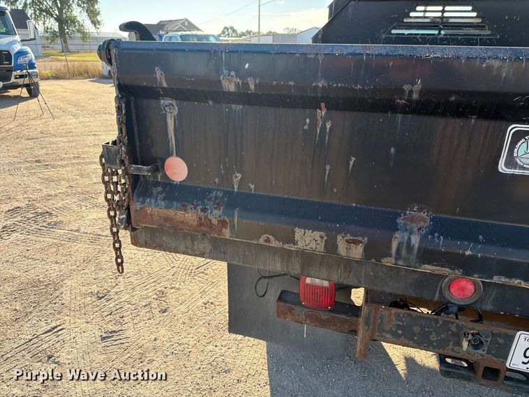 image for item EI7847 1993 Ford F-350 dump bed pickup truck