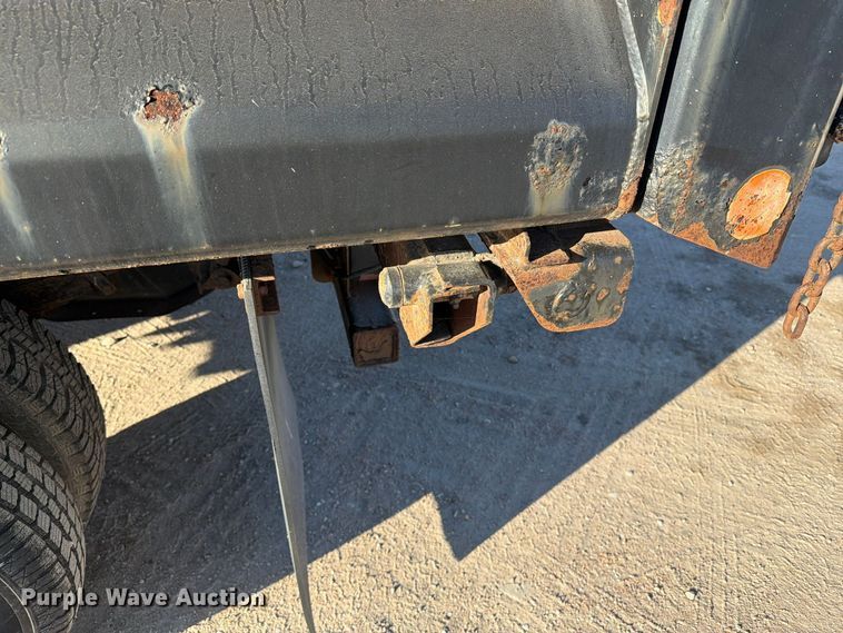 image for item EI7847 1993 Ford F-350 dump bed pickup truck
