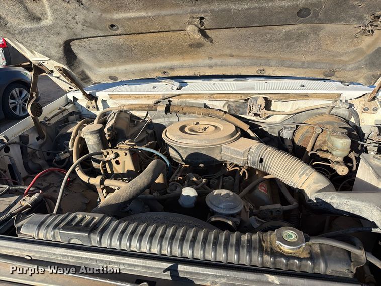 image for item EI7847 1993 Ford F-350 dump bed pickup truck