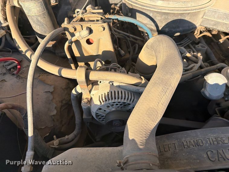 image for item EI7847 1993 Ford F-350 dump bed pickup truck