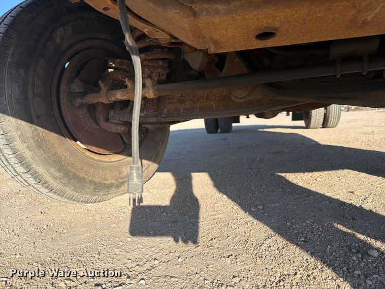 image for item EI7847 1993 Ford F-350 dump bed pickup truck