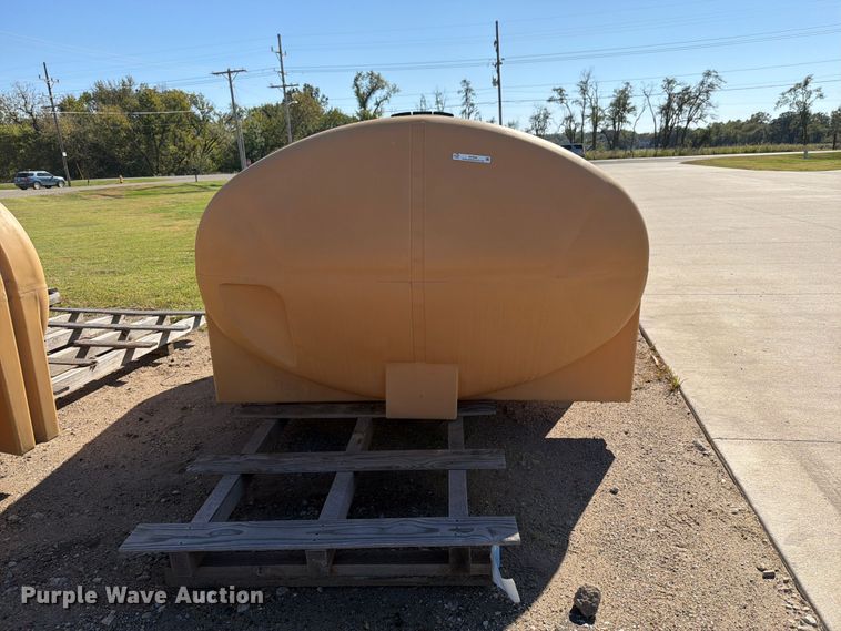 image for item EI7856 Poly tank