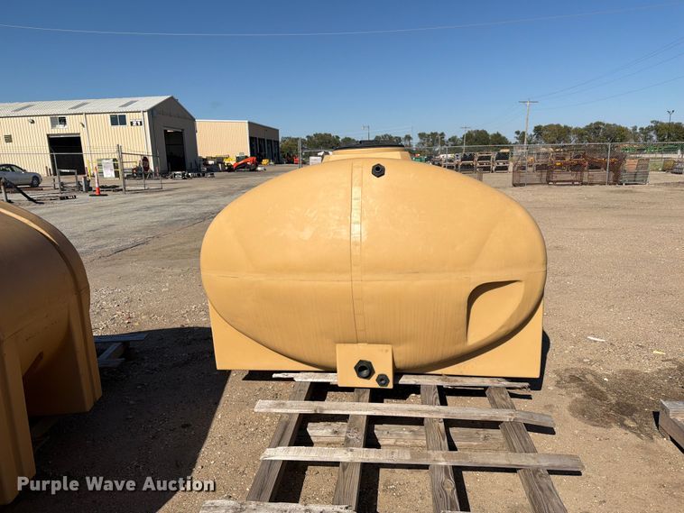image for item EI7857 Poly tank