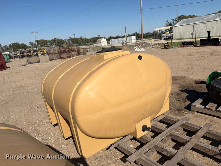 image for item EI7857 Poly tank