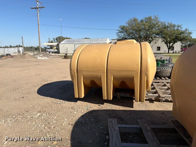 image for item EI7857 Poly tank