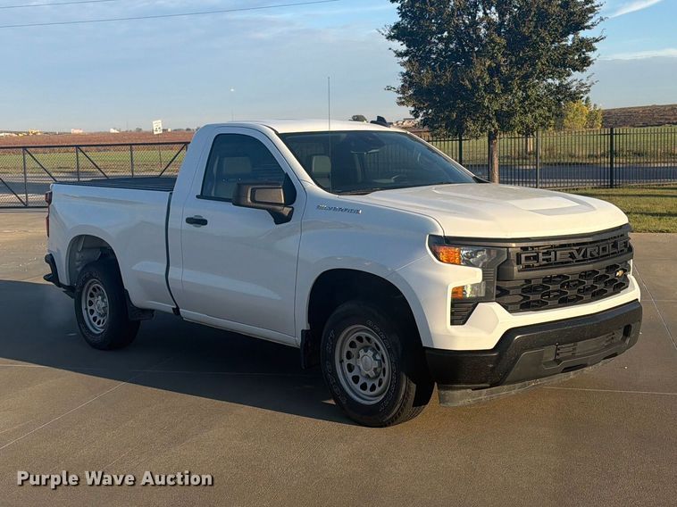 image for item EI7868 2022 Chevrolet Silverado 1500 pickup truck