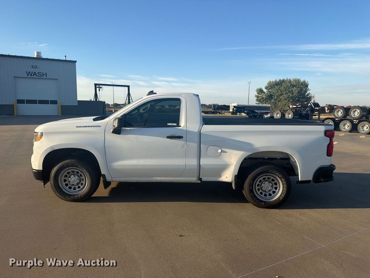 image for item EI7868 2022 Chevrolet Silverado 1500 pickup truck