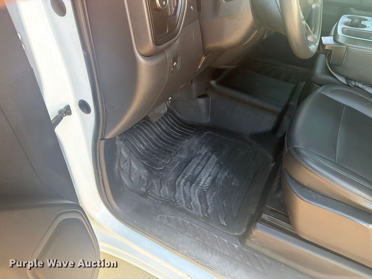image for item EI7868 2022 Chevrolet Silverado 1500 pickup truck