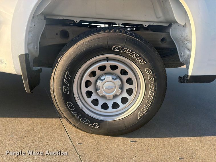image for item EI7868 2022 Chevrolet Silverado 1500 pickup truck