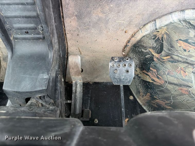 image for item EL1002 2011 John Deere XUV825i Gator utility vehicle