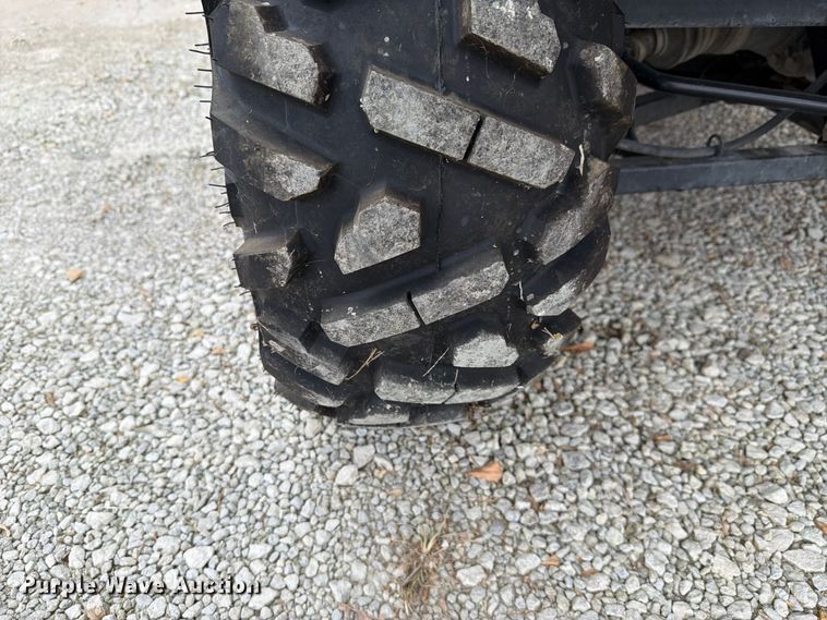 image for item EL1002 2011 John Deere XUV825i Gator utility vehicle