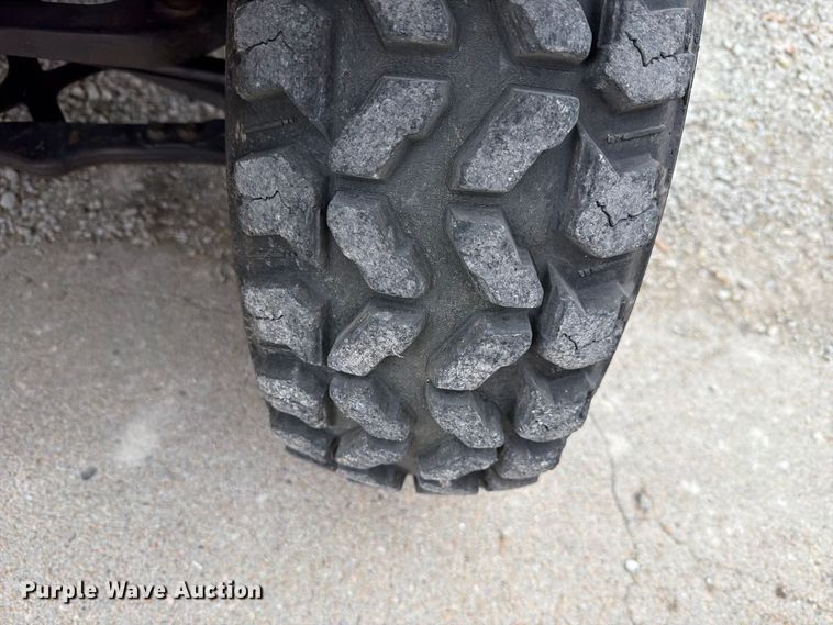 image for item EL1002 2011 John Deere XUV825i Gator utility vehicle