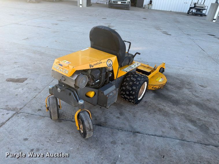 image for item EL1081 2019 Walker B23i lawn mower