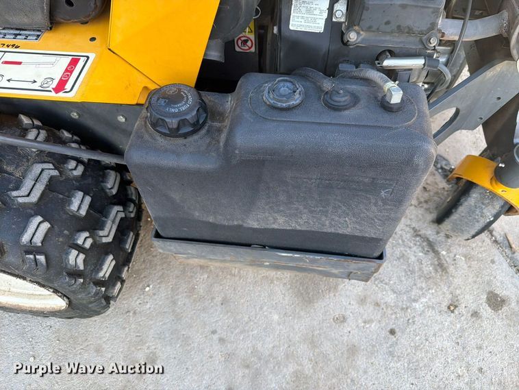 image for item EL1081 2019 Walker B23i lawn mower