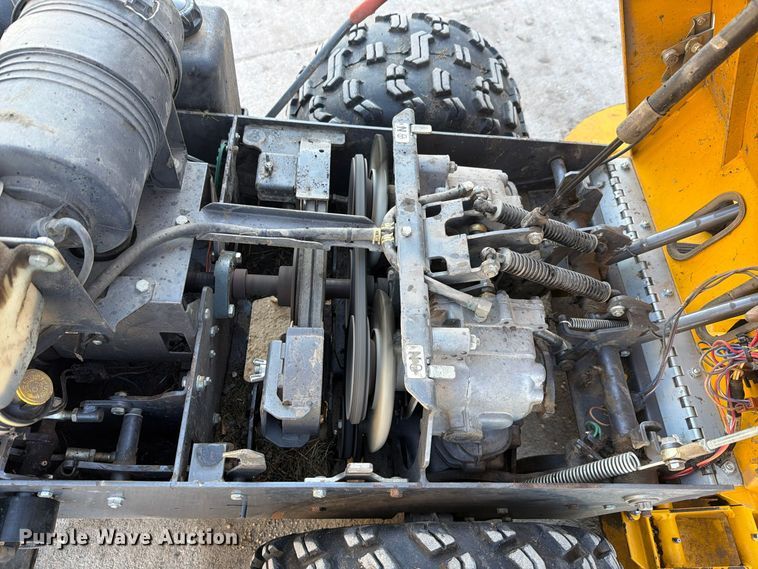 image for item EL1081 2019 Walker B23i lawn mower