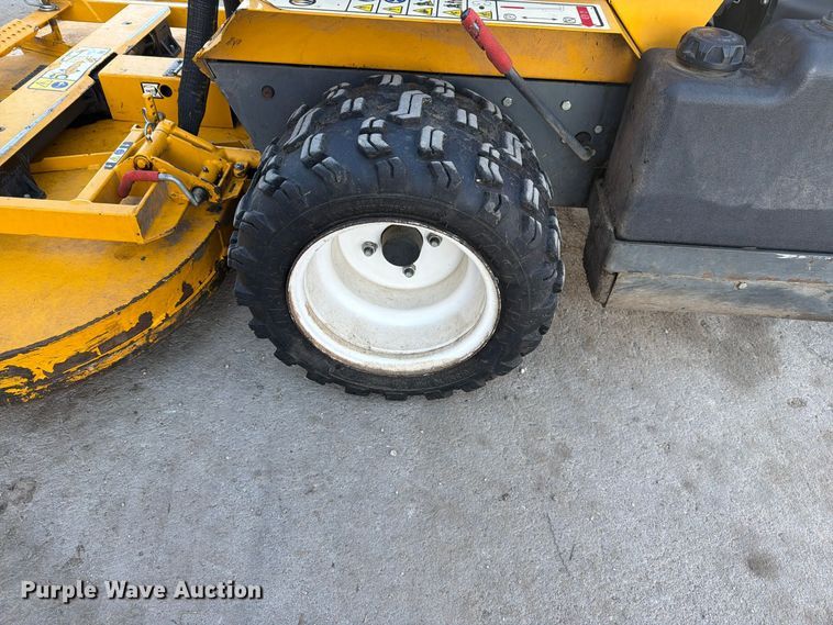 image for item EL1081 2019 Walker B23i lawn mower
