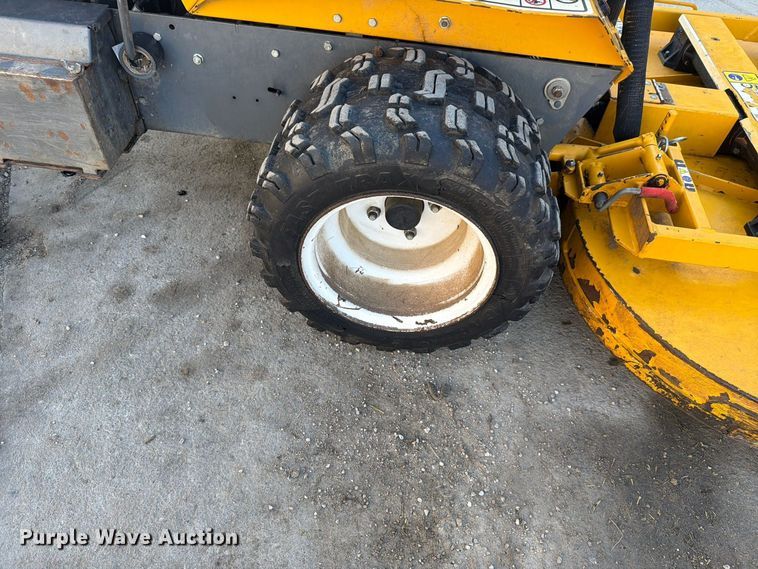 image for item EL1081 2019 Walker B23i lawn mower