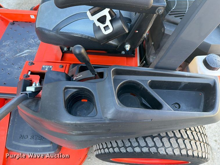 image for item EL1082 2021 Kubota Z251KH ZTR lawn mower
