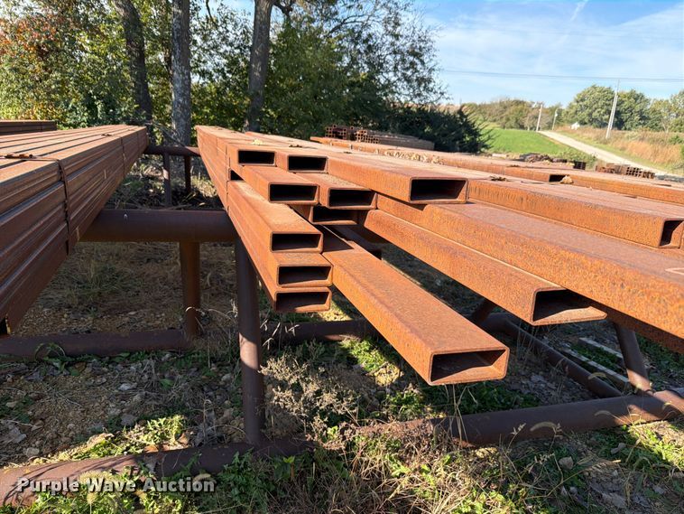image for item EL1095 (18) joints of steel pipe