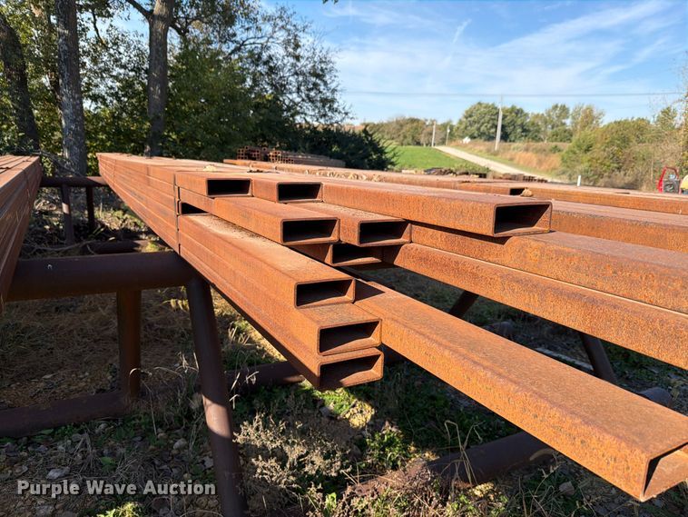 image for item EL1095 (18) joints of steel pipe