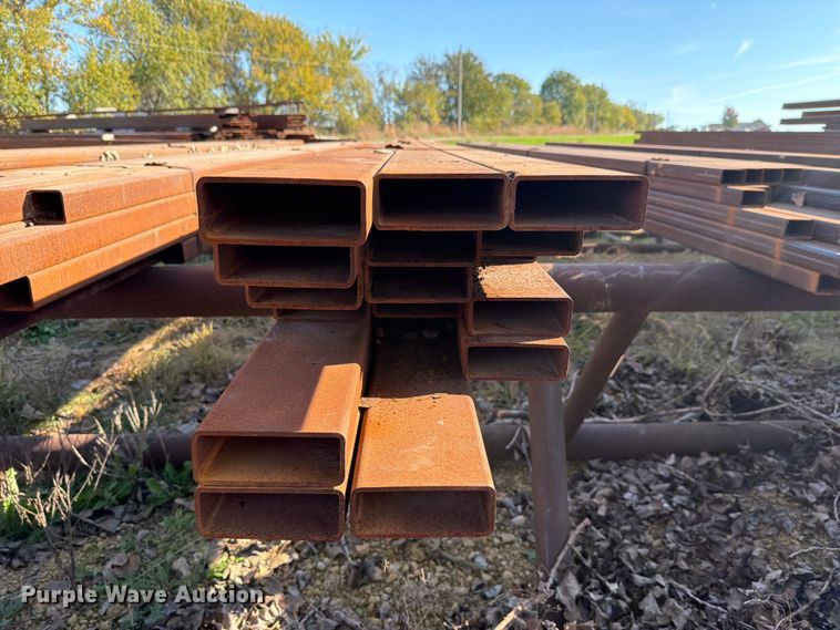 image for item EL1095 (18) joints of steel pipe