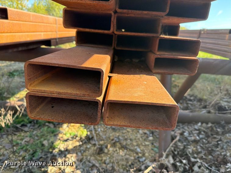 image for item EL1095 (18) joints of steel pipe