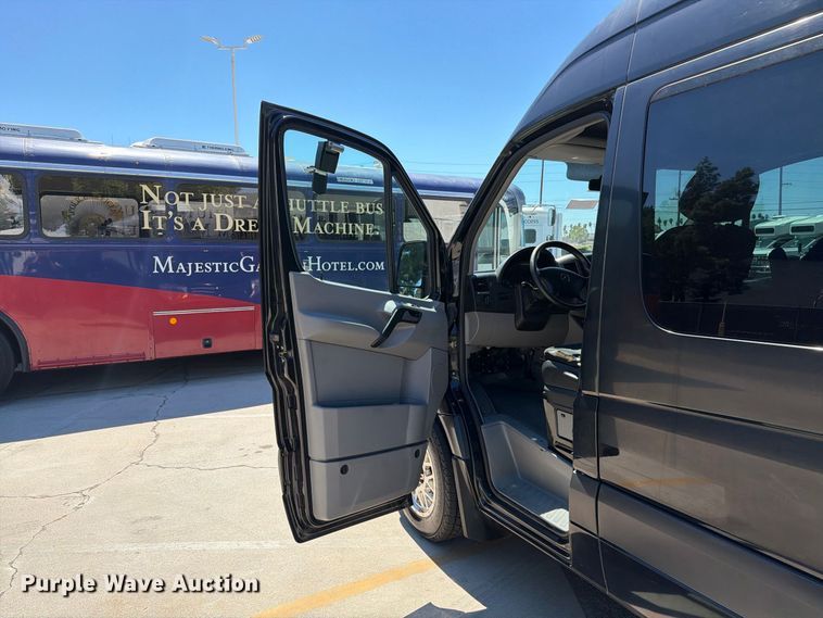 image for item EL2648 2016 Mercedes-Benz Sprinter 2500 van