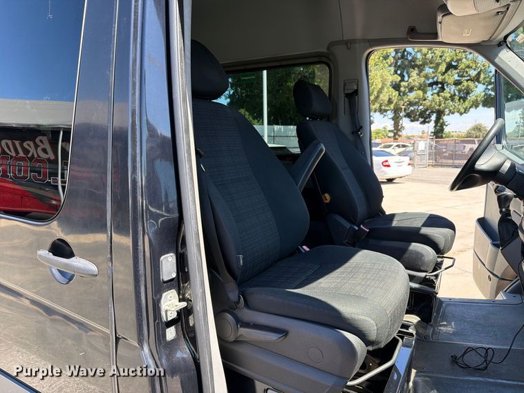 image for item EL2648 2016 Mercedes-Benz Sprinter 2500 van