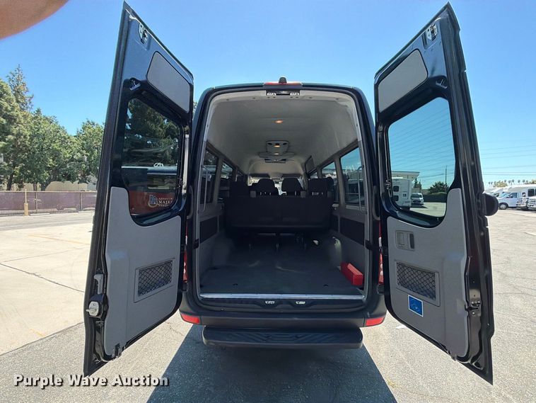 image for item EL2648 2016 Mercedes-Benz Sprinter 2500 van