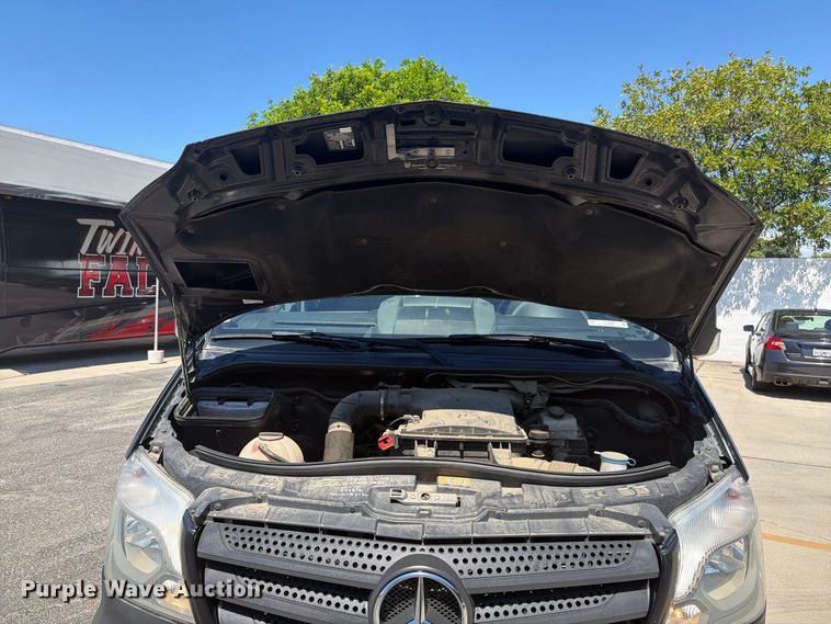 image for item EL2648 2016 Mercedes-Benz Sprinter 2500 van