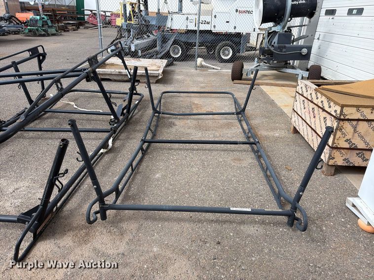 image for item EL2662 (3) truck racks