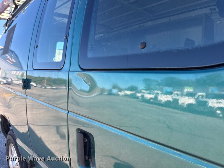 image for item EN3980 2012 Ford E250 van