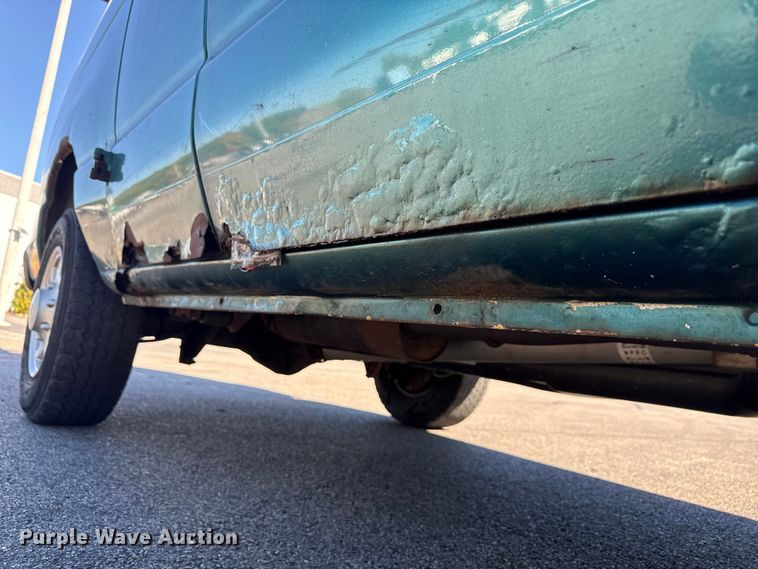 image for item EN3980 2012 Ford E250 van