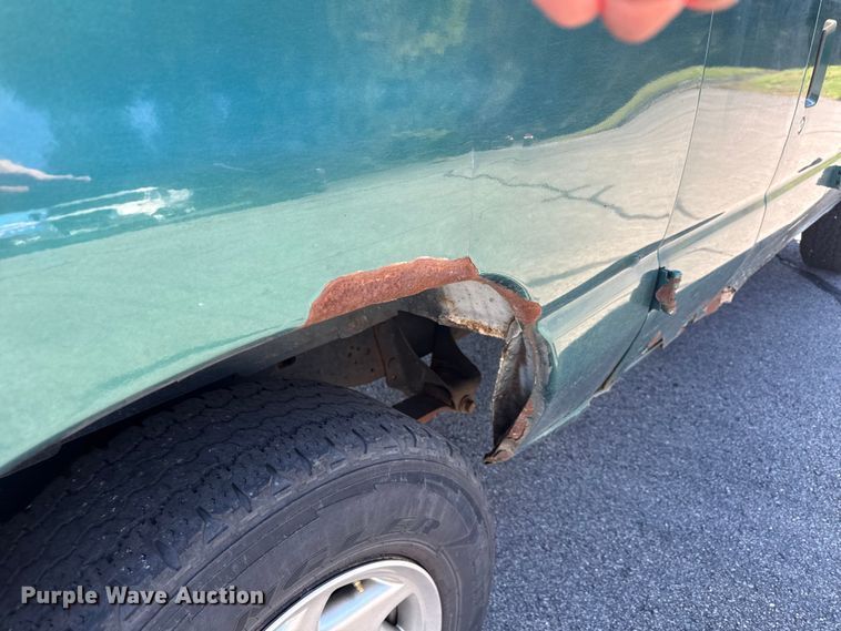 image for item EN3980 2012 Ford E250 van