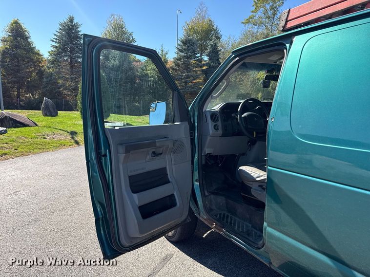 image for item EN3980 2012 Ford E250 van