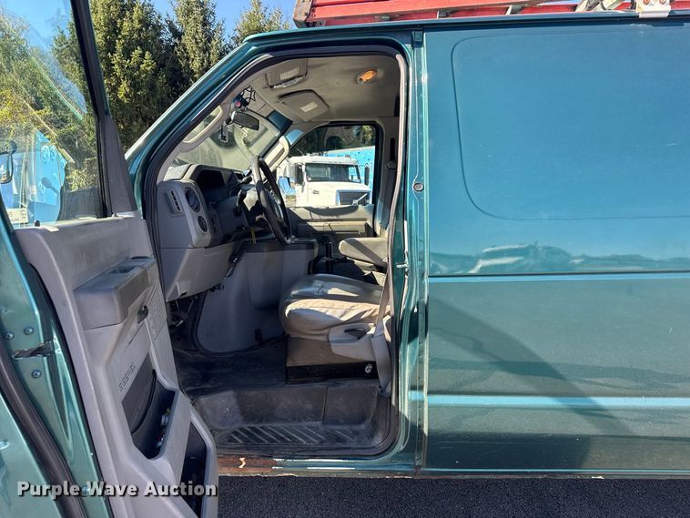 image for item EN3980 2012 Ford E250 van