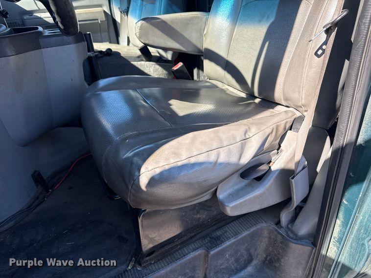 image for item EN3980 2012 Ford E250 van