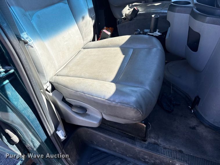 image for item EN3980 2012 Ford E250 van