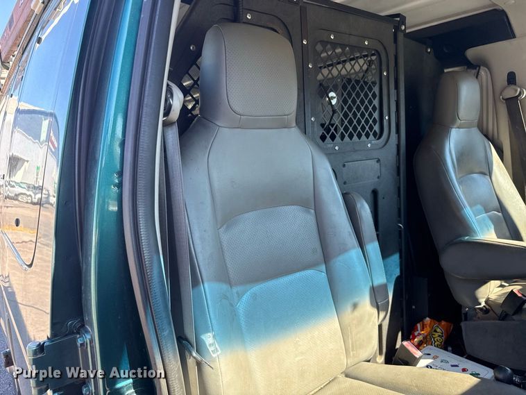 image for item EN3980 2012 Ford E250 van