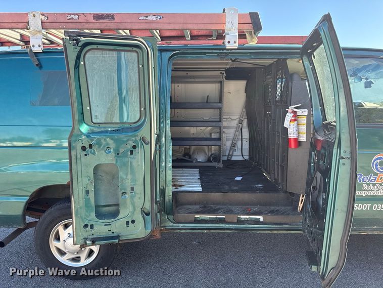 image for item EN3980 2012 Ford E250 van