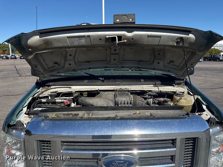 image for item EN3980 2012 Ford E250 van