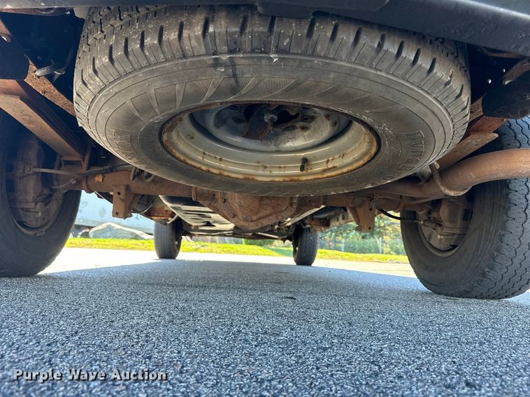 image for item EN3980 2012 Ford E250 van