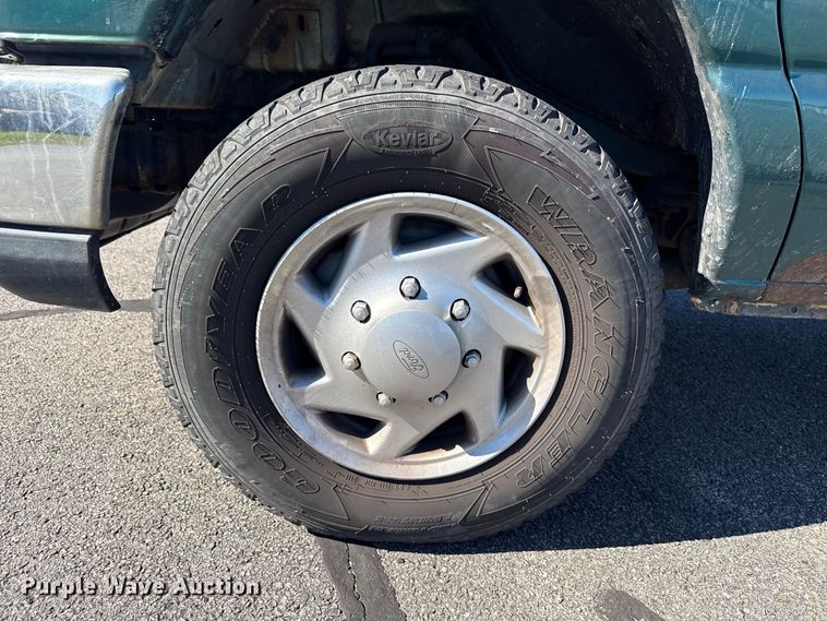 image for item EN3980 2012 Ford E250 van