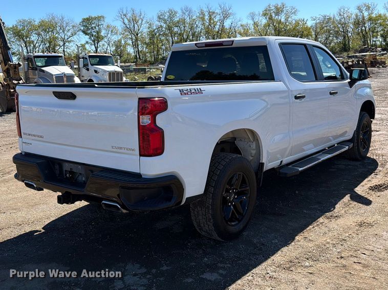 image for item EO8794 2023 Chevrolet Silverado 1500 Crew Cab pickup truck